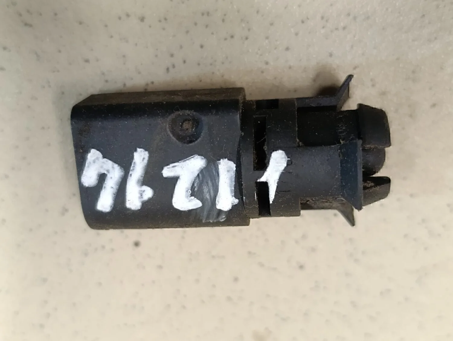 Датчик температуры воздуха A3 (8L1) 1996-2003