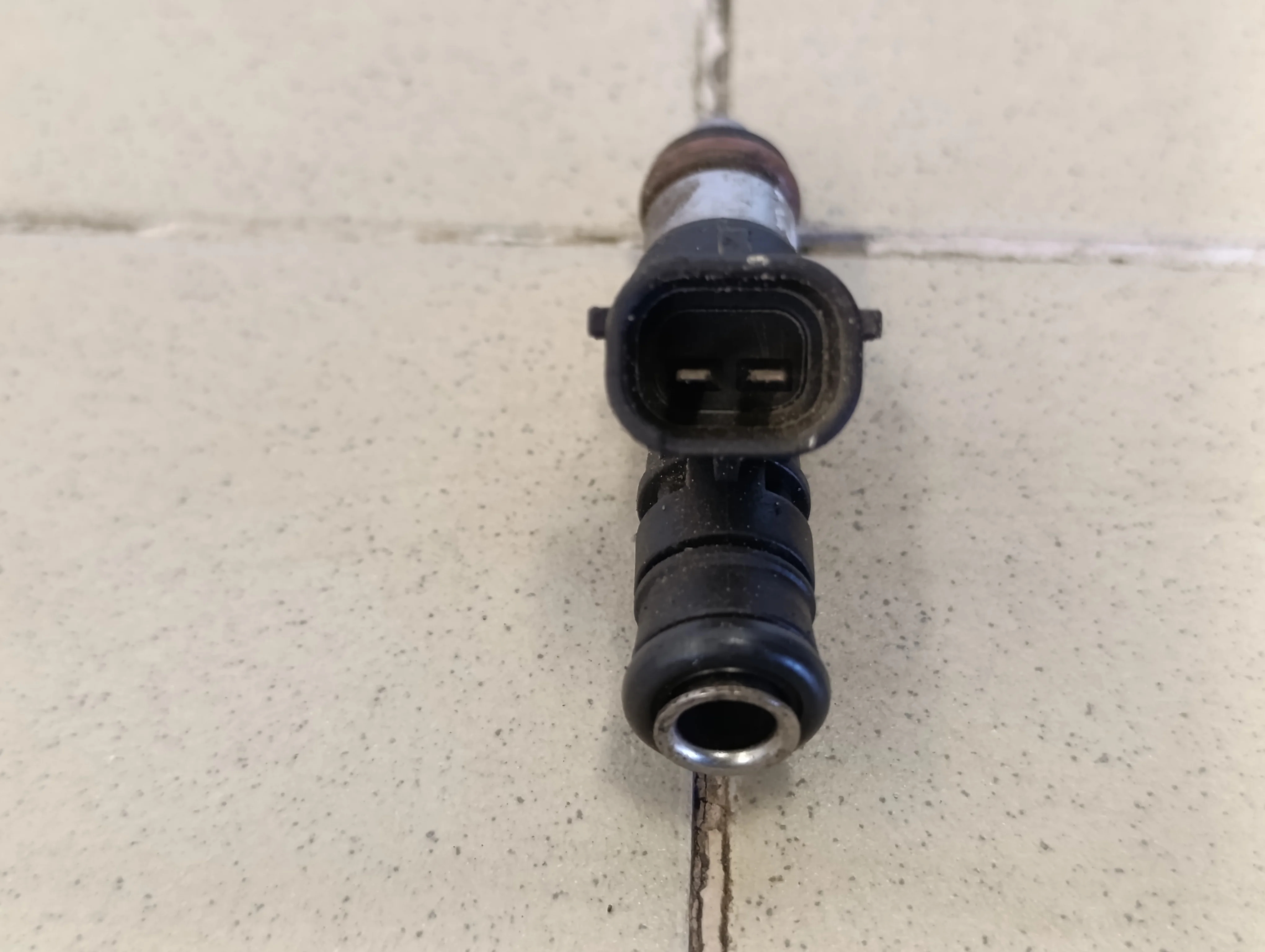 Форсунка инжекторная электрическая C4 2005-2011