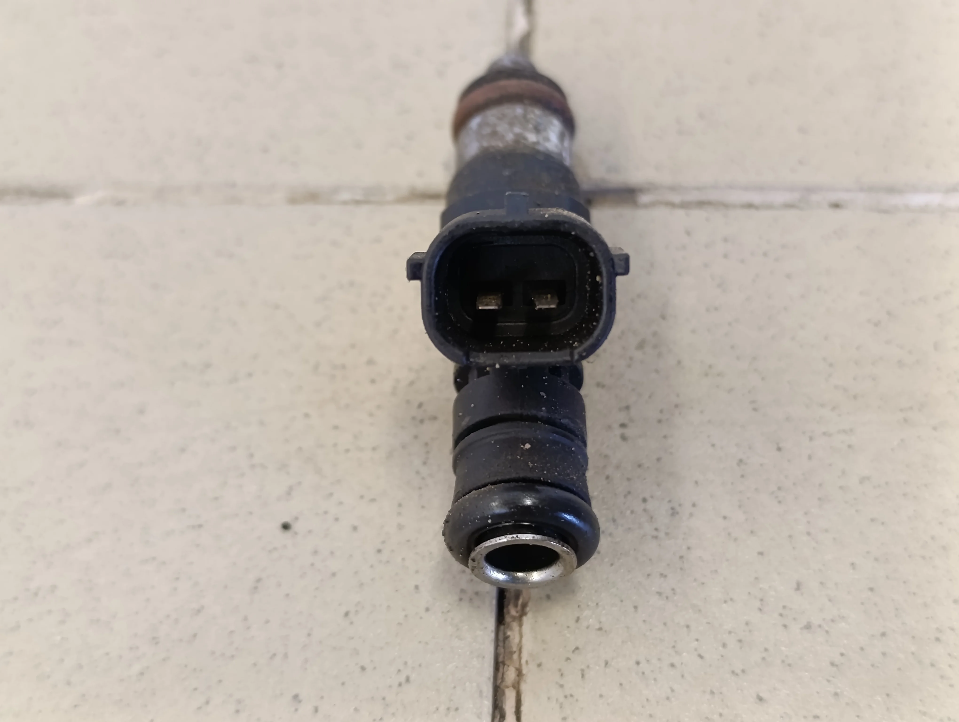 Форсунка инжекторная электрическая C4 2005-2011