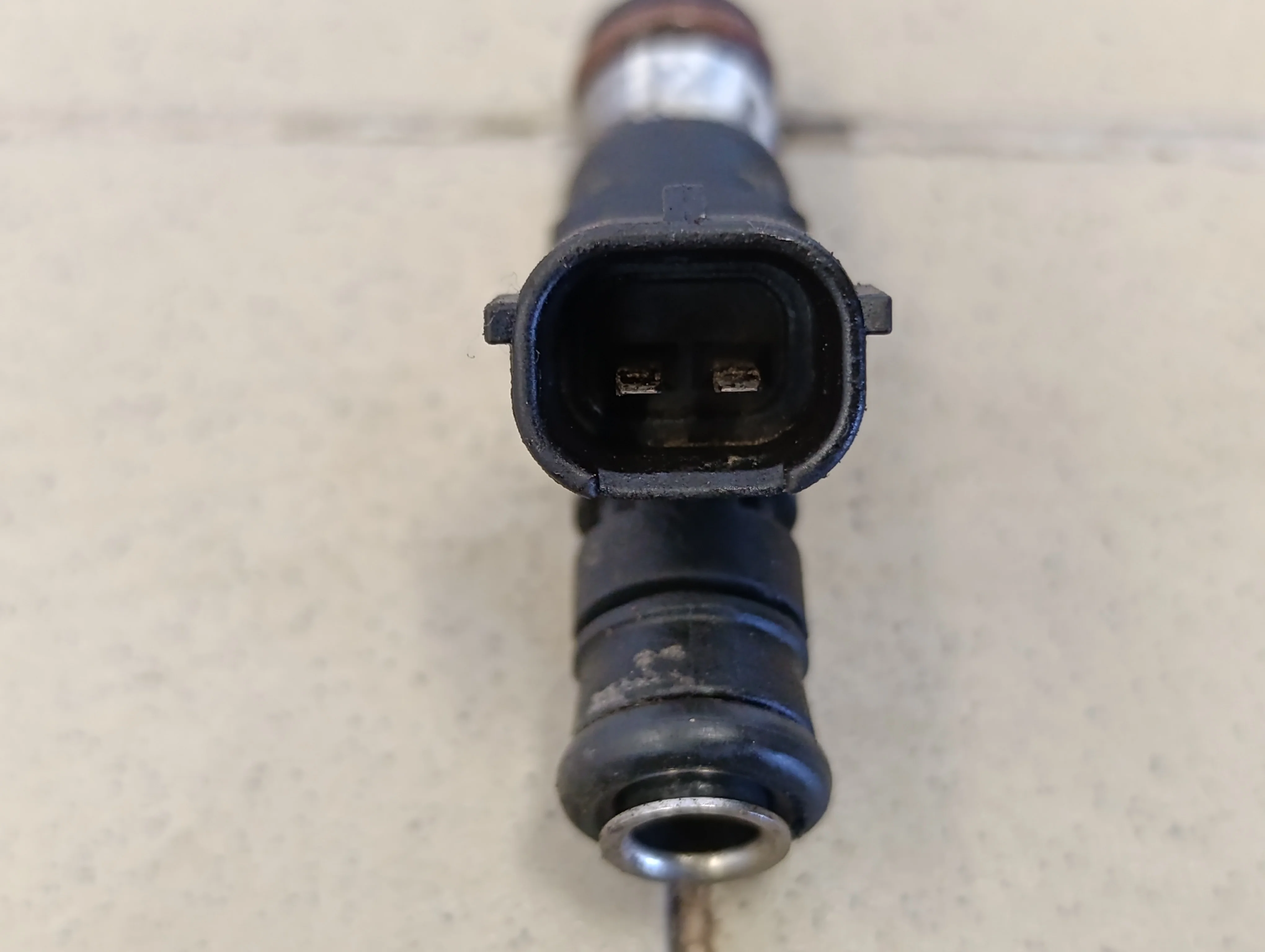 Форсунка инжекторная электрическая C4 2005-2011