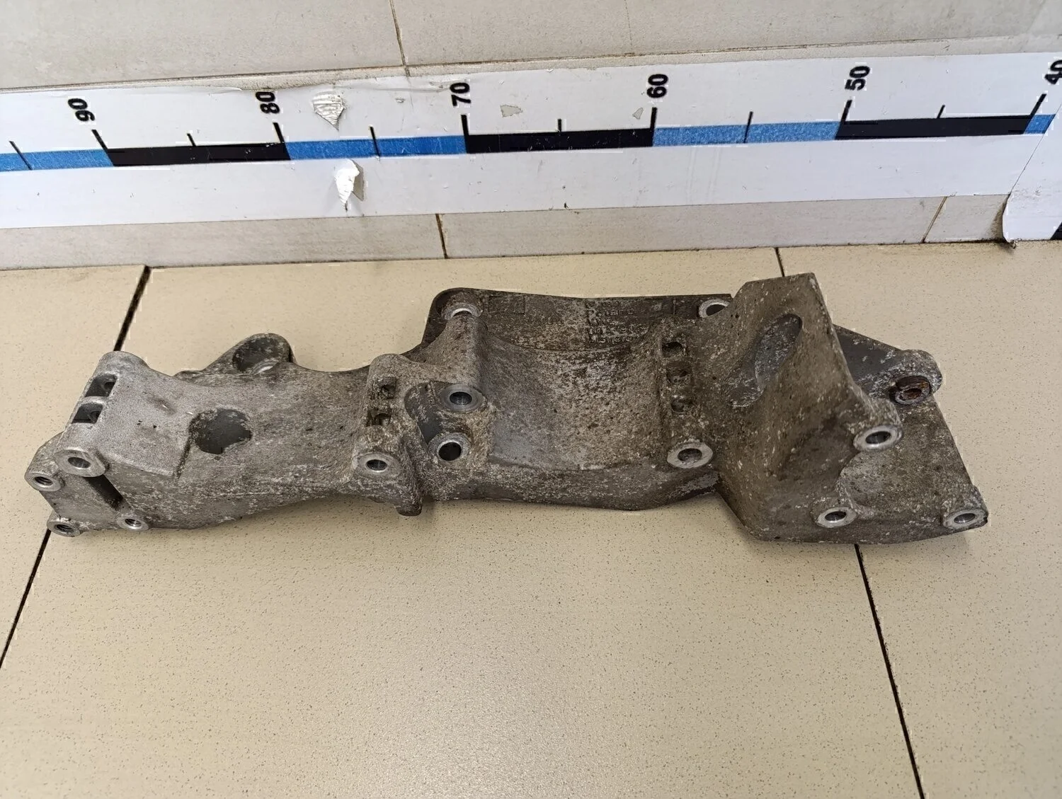 Кронштейн генератора A3 (8L1) 1996-2003