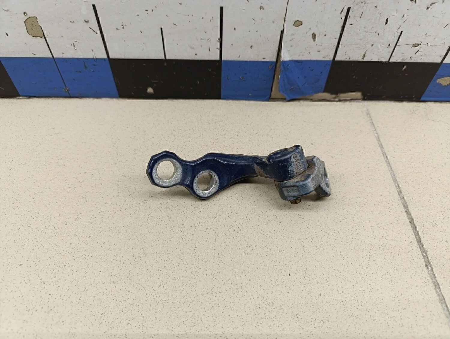 Петля двери задней правой нижняя Focus II 2005-2008