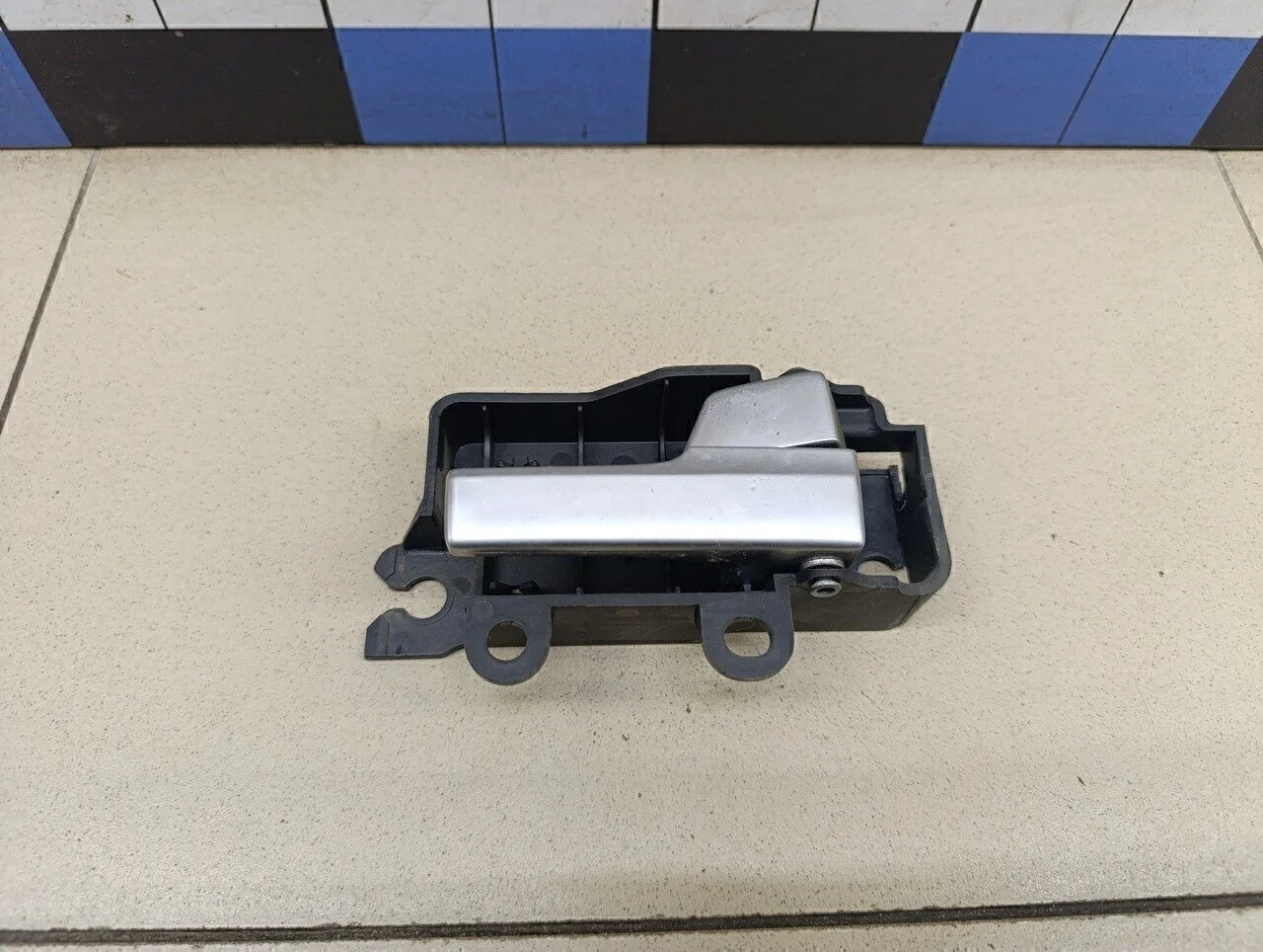 Ручка двери внутренняя правая Focus II 2005-2008