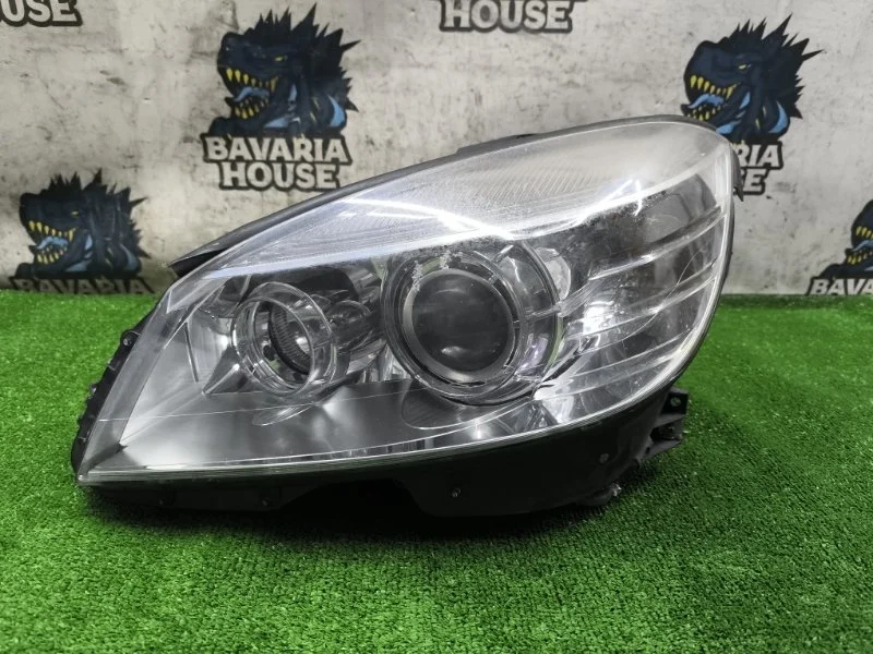 Фара левая Mercedes-Benz C-class 2010 A2048209161 W204 271.860