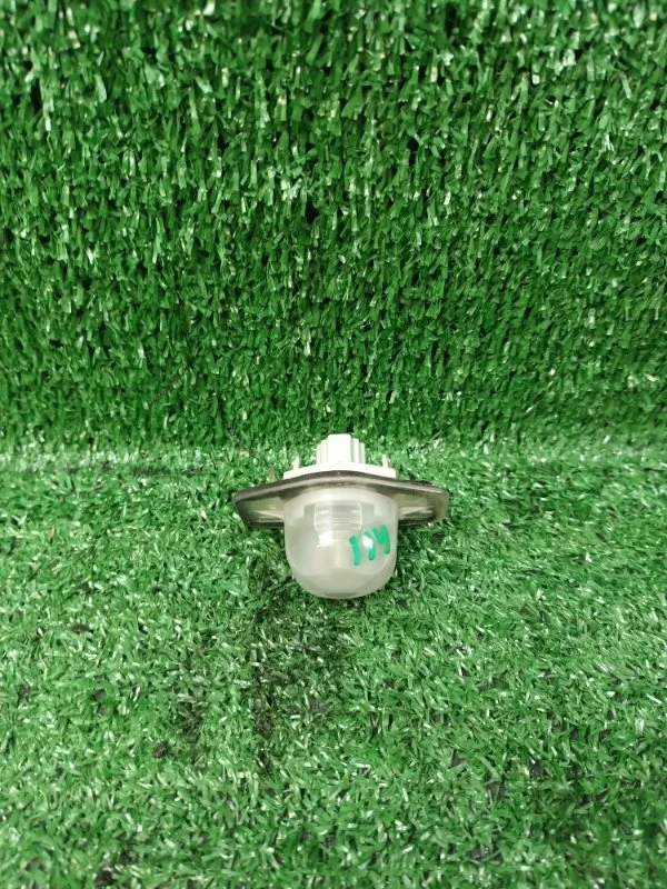 Подсветка номера Honda CR-V 2007 RE4