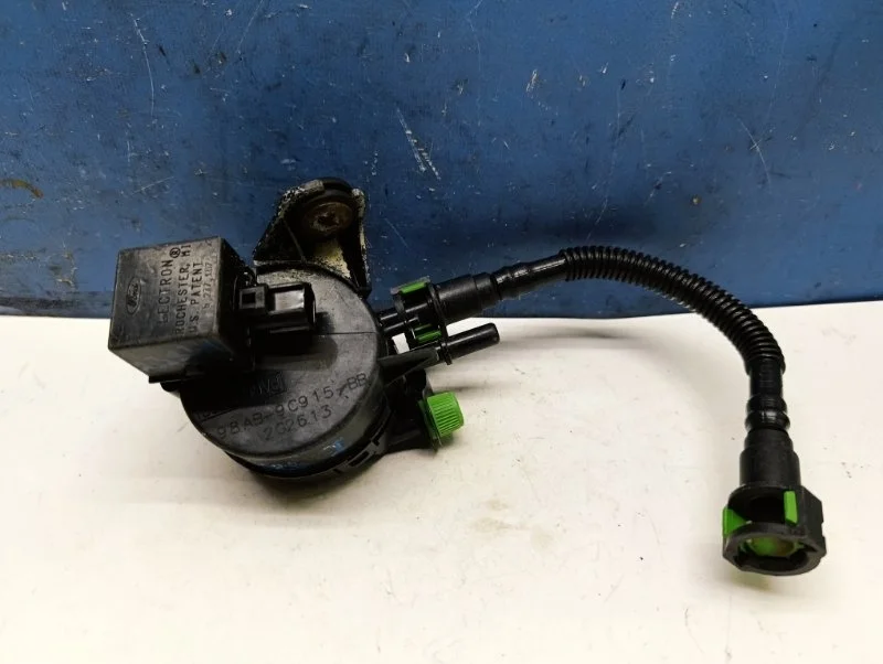 Клапан воздушный Ford Focus 1 1998-2005 98AB9C915BB