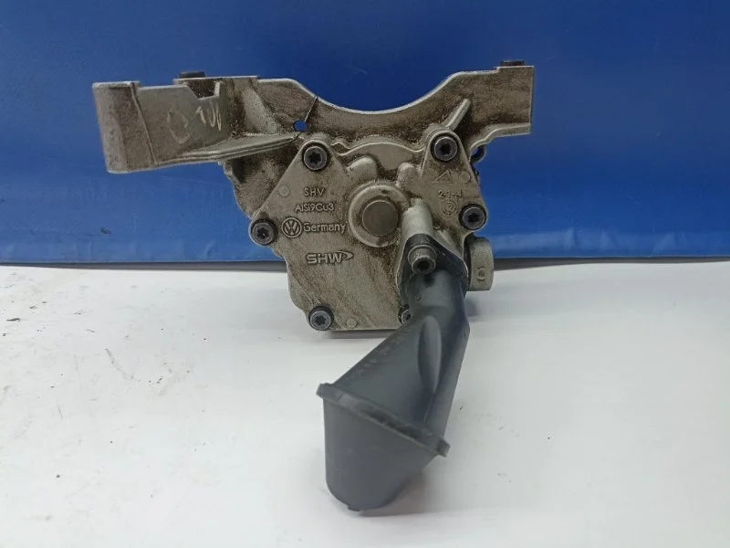 Масляный насос Volkswagen Tiguan 2014 03C115105AG 5N2 1.4 CAV