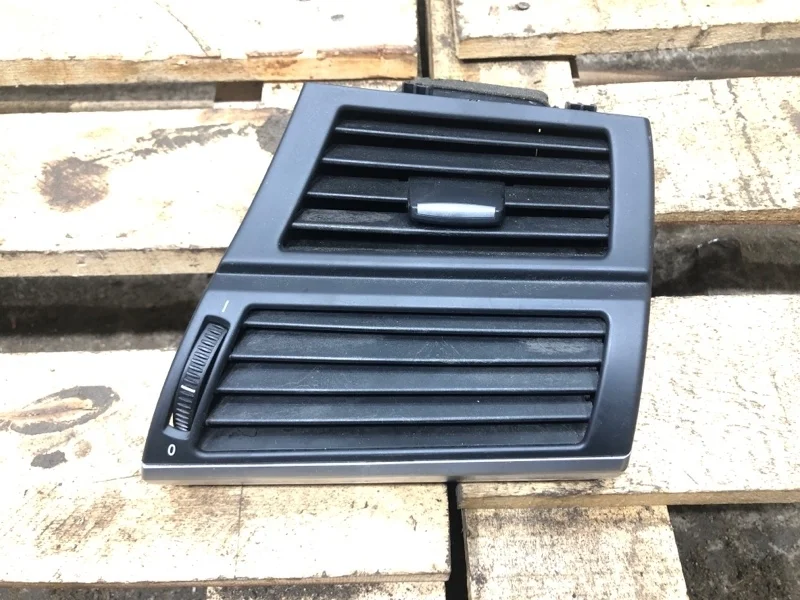 Дефлектор воздушный BMW X5 2007 64227161804 E70 N52B30, передний правый