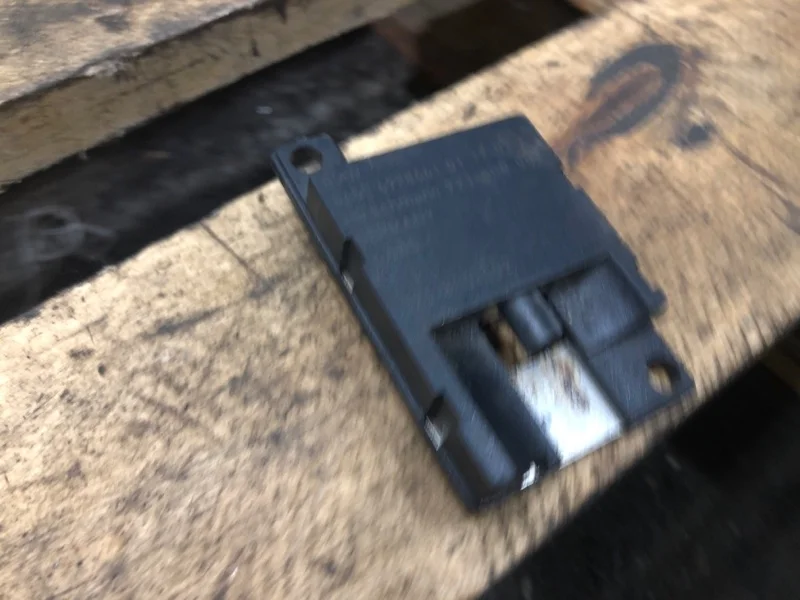 Антенна BMW 5 2005 E60