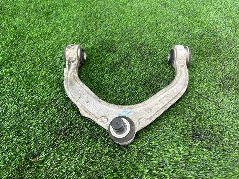 Рычаг подвески верхний Bmw X5 2007 31126776418 E70 N52B30, передний правый