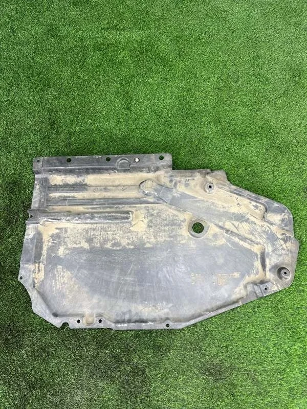 Защита топливного бака BMW X5 2007 51757158406 E70 N52B30, задняя правая