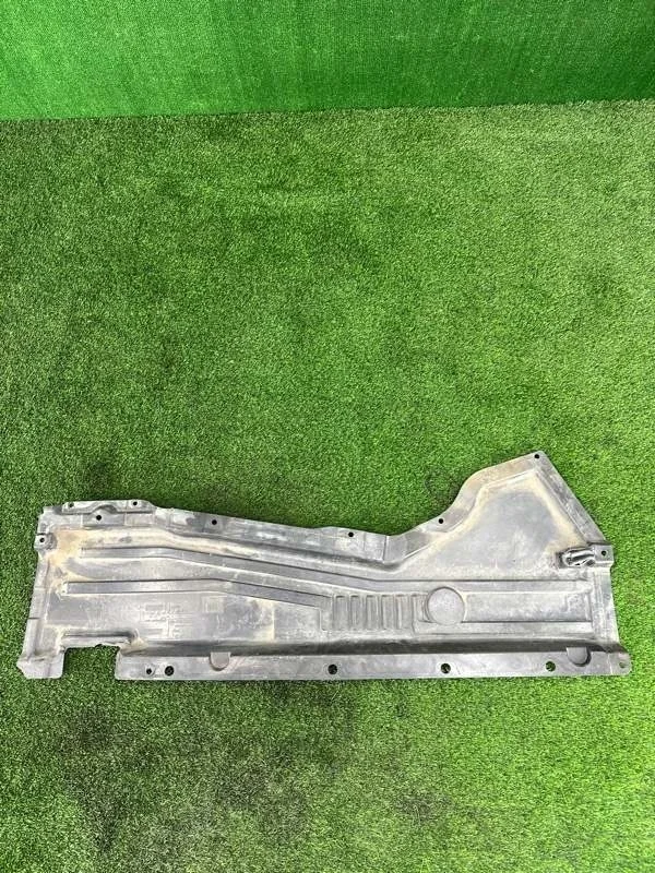 Защита днища кузова BMW X5 2007 51757158403 E70 N52B30, левая