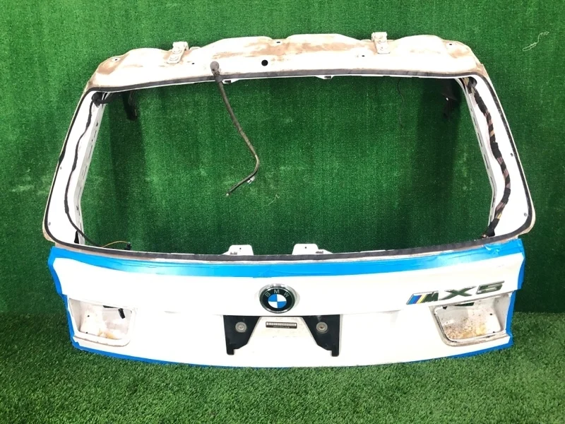 Крышка багажника BMW X5 2007 41627262544 E70 N52B30, задняя
