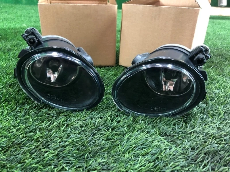 Фара противотуманная BMW 5 1999 63177894017 E39 M52B28, передняя