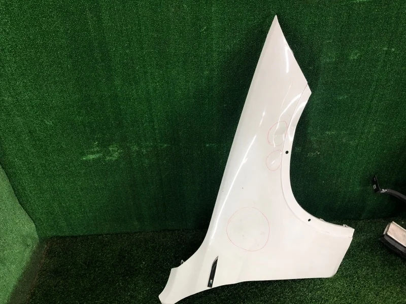 Крыло BMW X1 2013 41627332424 E84 N47D20, переднее правое