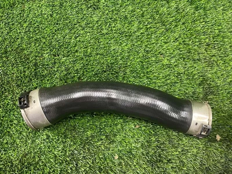 Патрубок интеркулера BMW 3 2012 11617810616 F30 N47D20