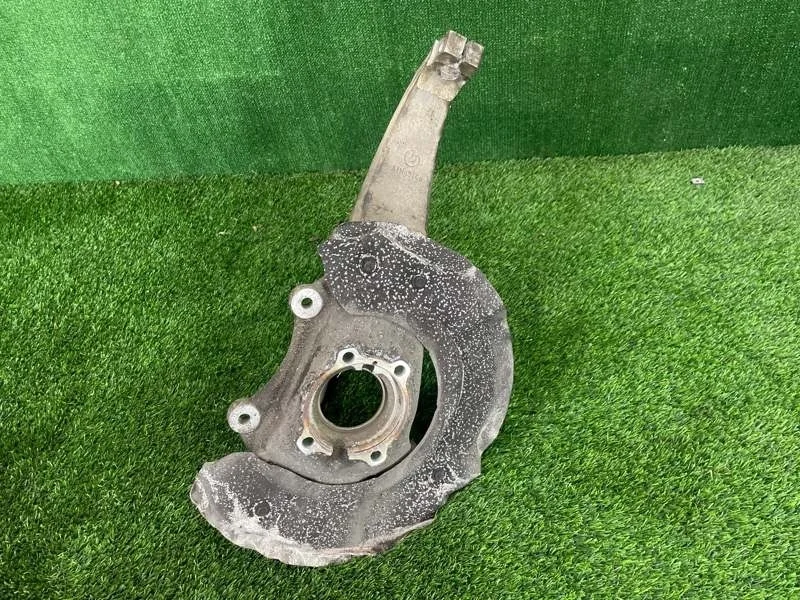 Кулак поворотный Bmw 5Gt 2013 31216777750 F07 N57D30, передний правый