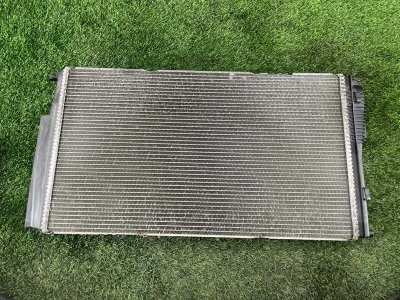 Радиатор охлаждения двигателя BMW 3 2012 F30