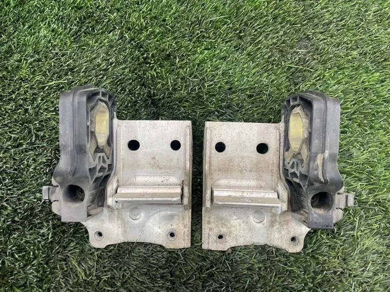 Подушка радиатора Bmw 5Gt 2013 51117186514 F07 N57D30