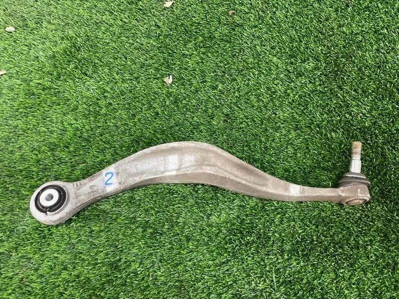 Рычаг подвески верхний BMW 5 2011 33326779847 F10 N20B20, задний левый