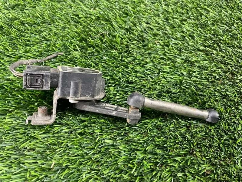 Датчик высоты дорожного просвета Bmw X5 2008 37146778814 E70 N52B30, передний