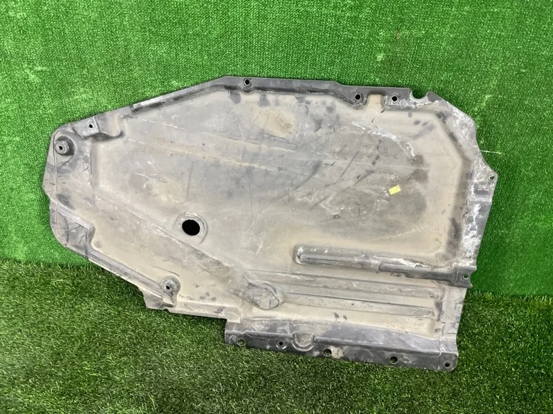 Защита днища кузова BMW X5 2010 51757158406 E70 N55B30, задняя правая