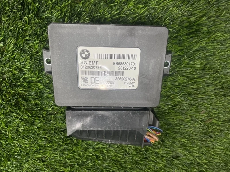 Блок управления стояночным тормозом BMW X3 2012 34436858017 F25 N20B20