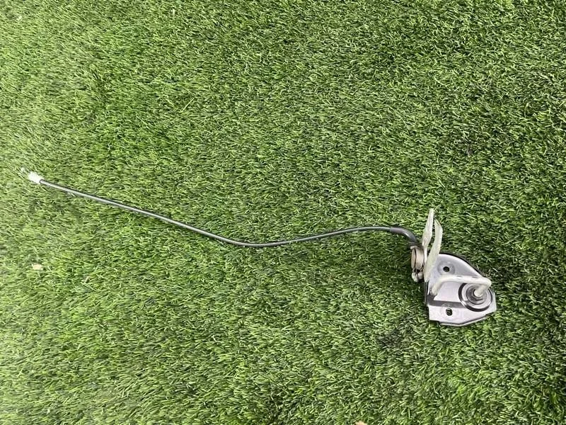 Замок капота Bmw 5 2011 51237183764 F10 N20B20, передний правый