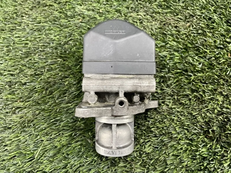 Клапан рециркуляции отработанных газов BMW 5GT 2013 11717810871 F07 N57D30