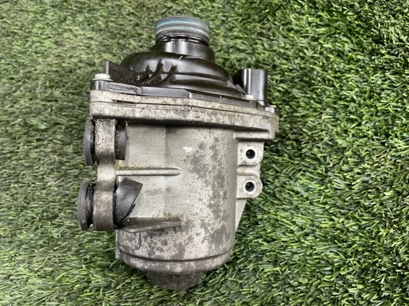 Помпа BMW 3 2006 e90