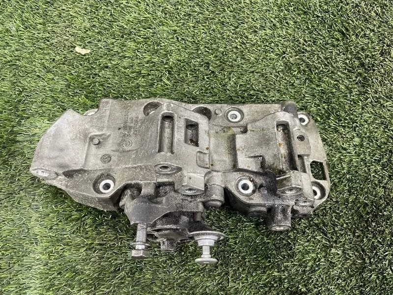 Кронштейн компрессора кондиционера Bmw 5Gt 2013 11168506863 F07 N57D30
