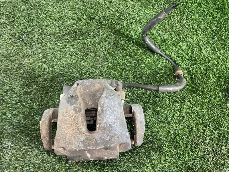 Суппорт тормозной BMW X5 2008 34116776784 E70 N52B30, передний правый