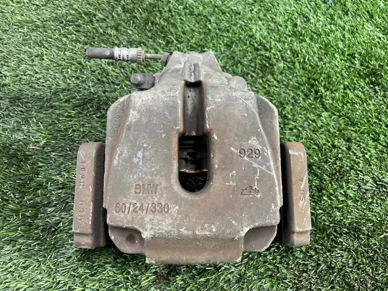 Суппорт тормозной BMW 5 2011 34116791919 F10 N20B20, передний левый