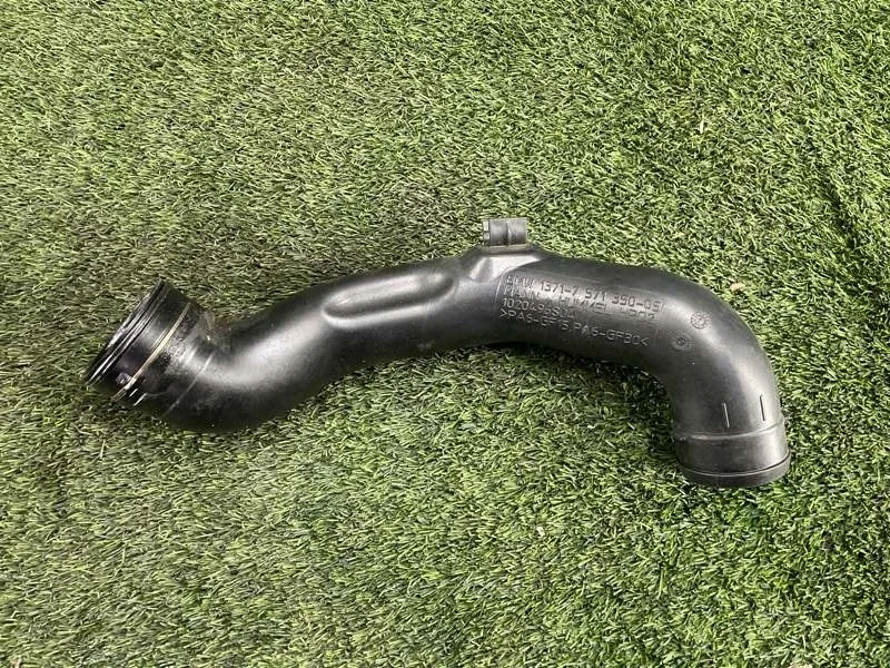 Патрубок интеркулера Bmw X5 2010 13717571350 E70 N55B30