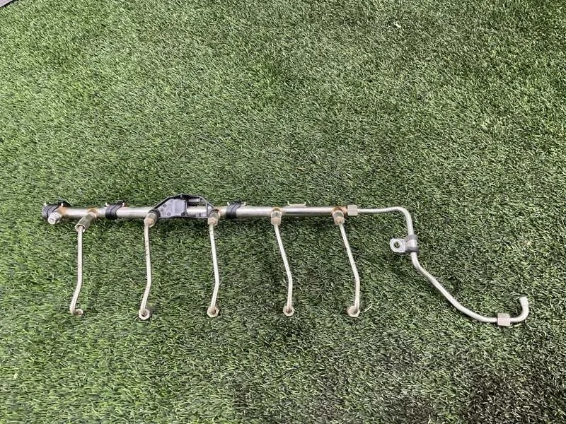 Топливная рампа Bmw 3 2008 13537575480 E90 N54B30