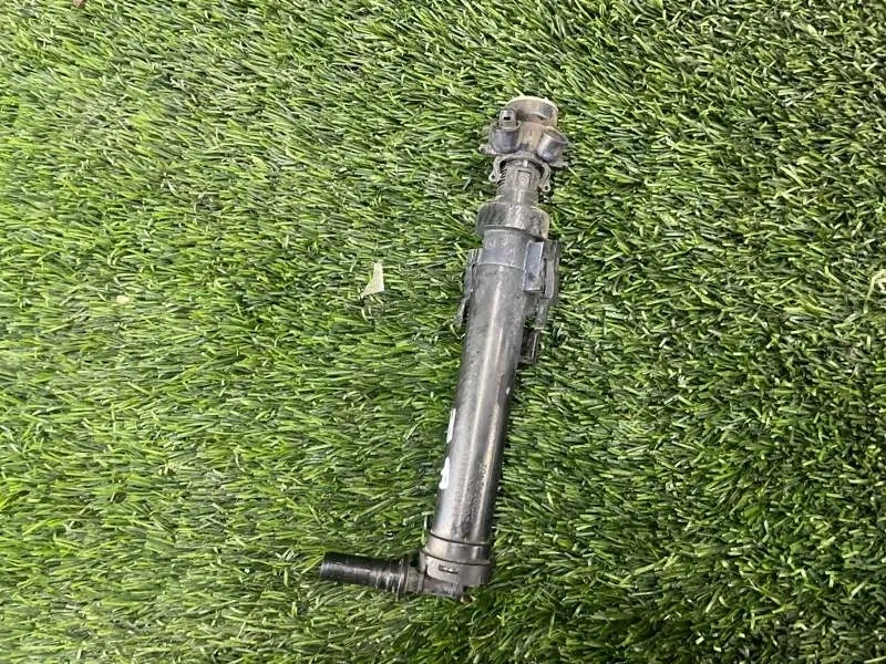 Форсунка омывателя фар BMW 3 2011 61677275658 F30 N20B20, правая