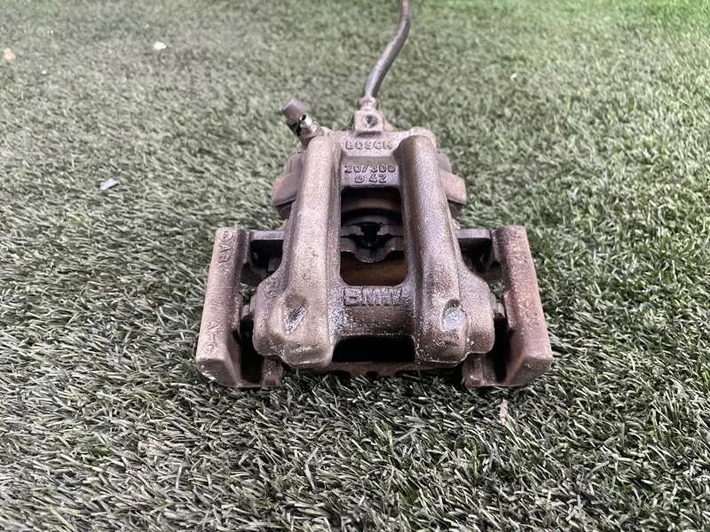 Суппорт тормозной BMW 3 2011 34216850858 F30 N20B20, задний правый