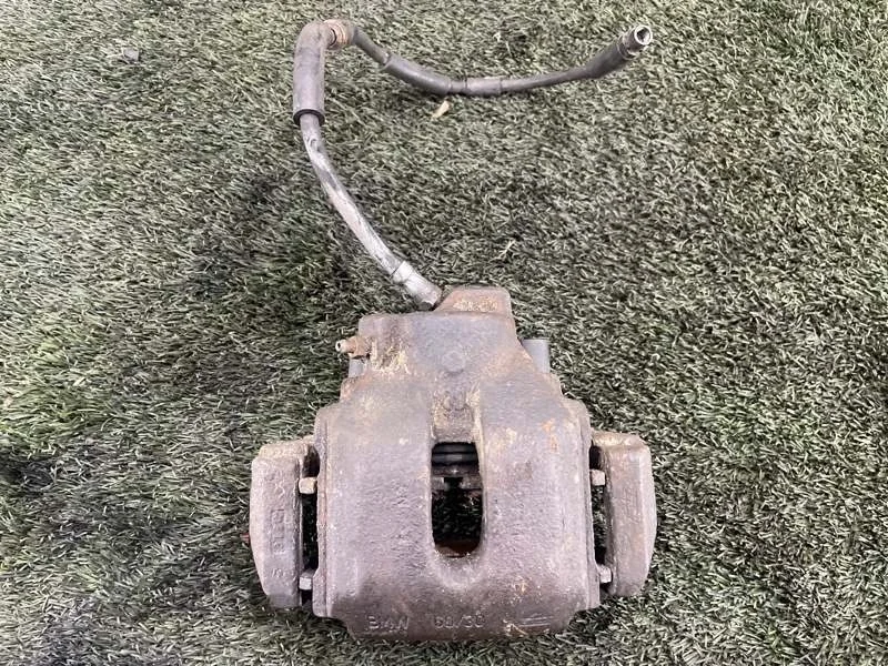 Суппорт тормозной BMW X5 2005 34116773131 E53 M54B30, передний левый