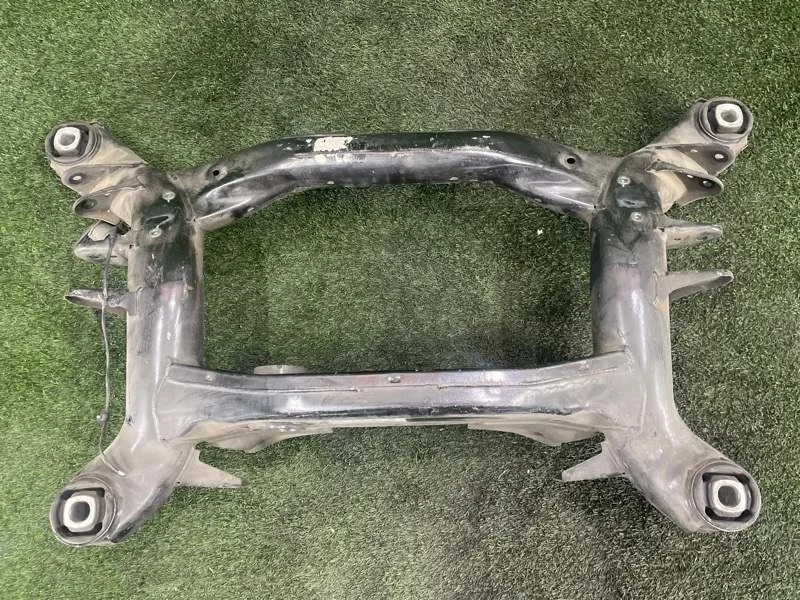 Подрамник BMW X3 2012 33316857983 F25 N20B20, задний