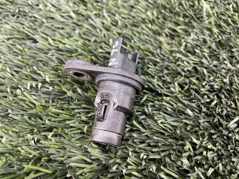 Датчик положения распредвала BMW X1 2010 13627525014 E84 N46B20BD