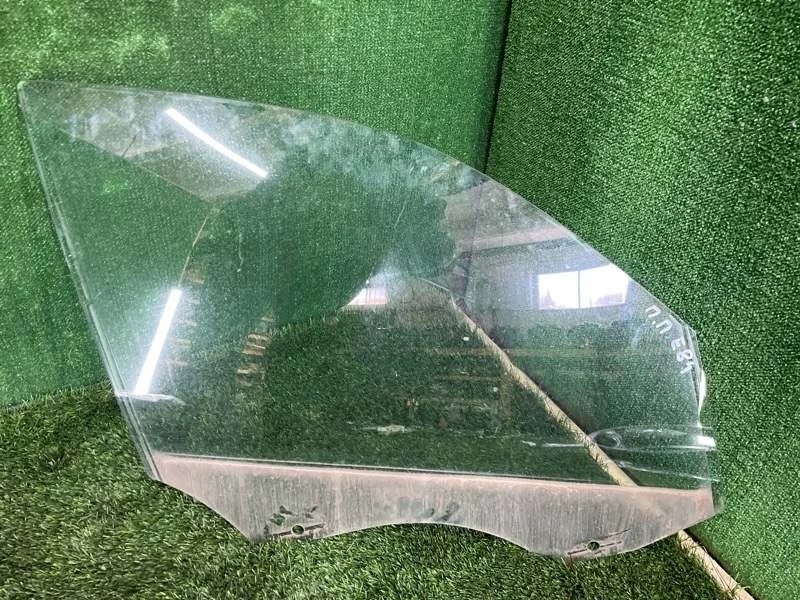 Стекло двери BMW X1 2010 51332990296 E84 N46B20BD, переднее правое