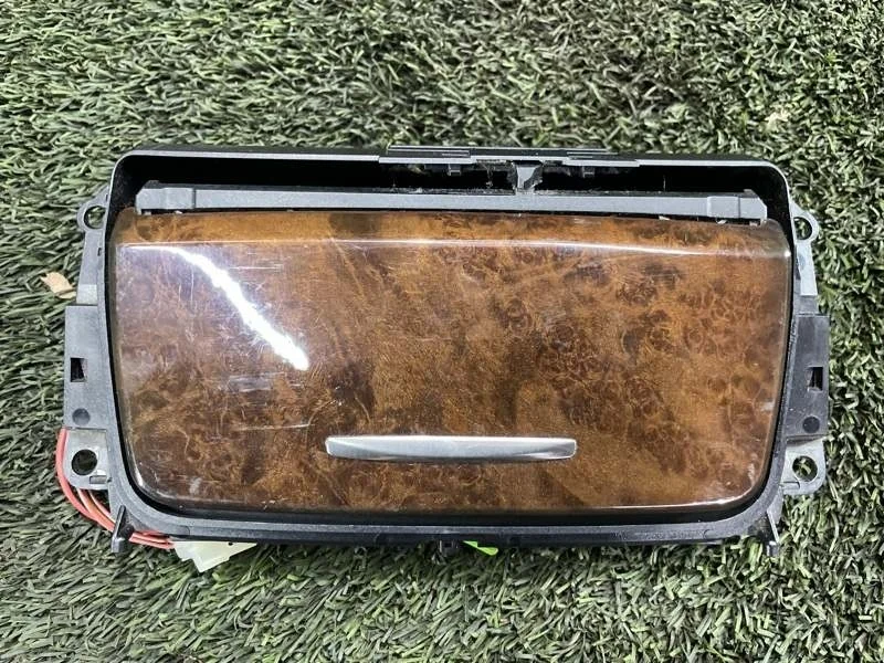 Пепельница BMW 3 2008 51167129555 E90 N52B25, передняя