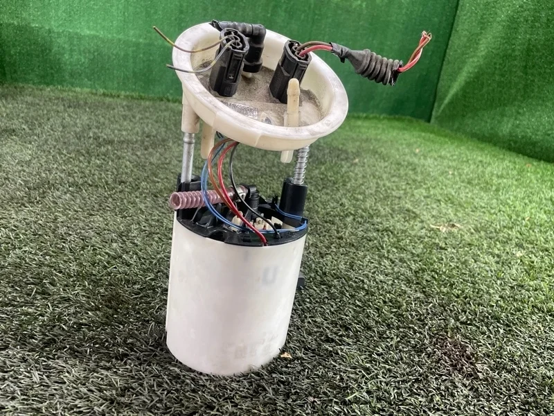 Топливный насос BMW X1 2013 E84