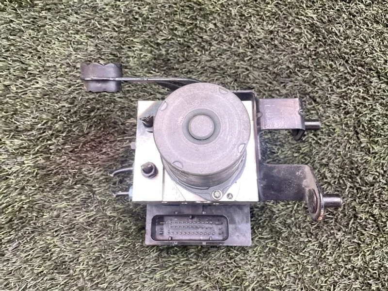 Блок ABS BMW 5 2004 34516769708 E60 M54B30