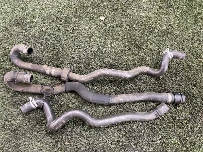 Патрубок системы охлаждения BMW 5 2004 64216910758 E60 M54B30