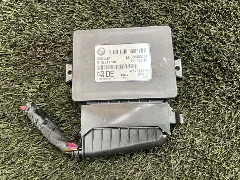 Блок управления стояночным тормозом BMW 5 2013 34436887358 F10 N20B20A