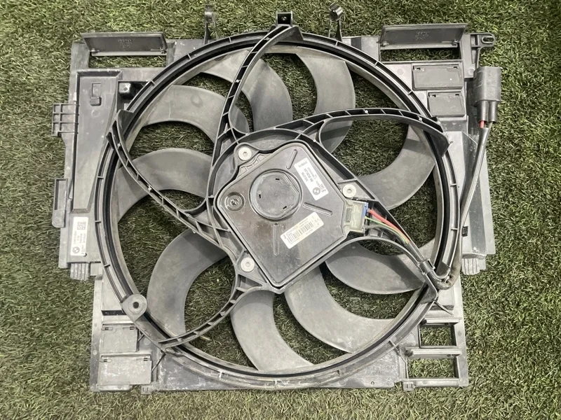Вентилятор охлаждения радиатора BMW 5 2013 17418642161 F10 N20B20A