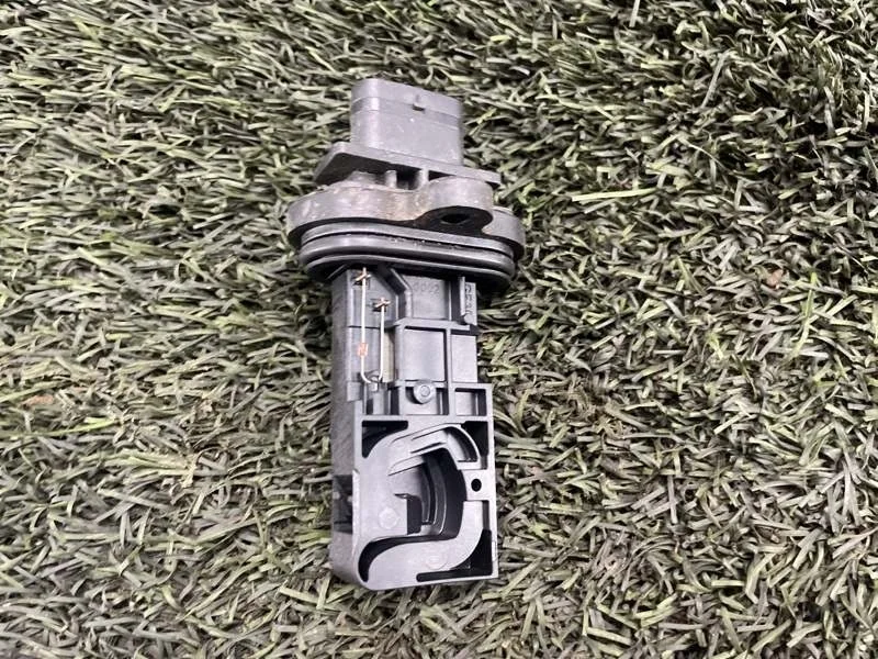 Датчик ДМРВ Bmw X5 2008 13627566990 E70 N62B48