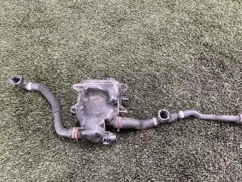 Бачок расширительный BMW 7 2011 17137632212 F01 N63B44