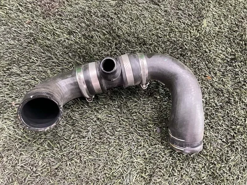 Патрубок системы охлаждения BMW 5 2013 11534615722 F10 N20B20A